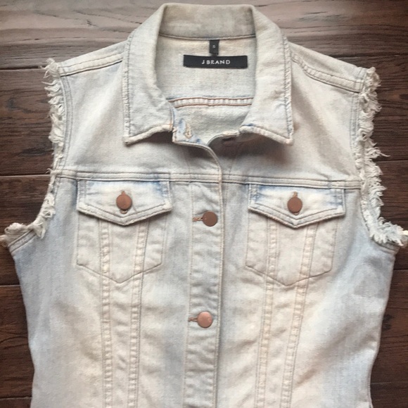 J Brand Faith light wash distressed jean vest - Picture 4 of 9